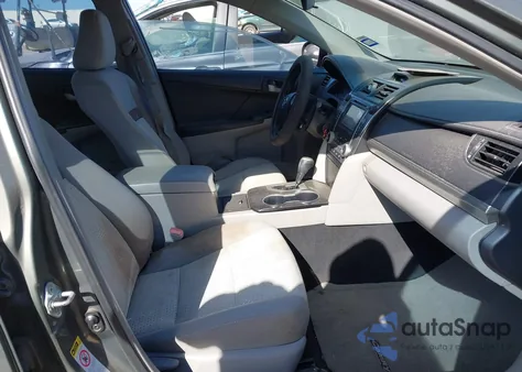 2012 Toyota Camry Le z USA, uszkodzony, nr VIN 4T4BF1FK8CR192966